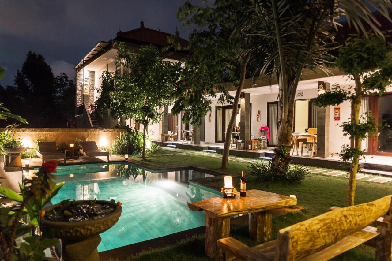 Umah Tikari Guesthouse Canggu Esterno foto
